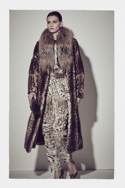 Look 3